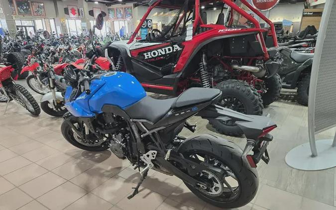 2025 SUZUKI GSX-8S