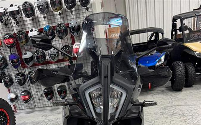 2024 KTM 890 SMT