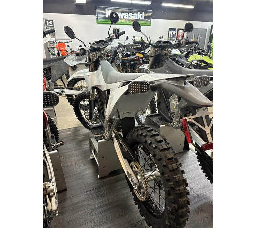 2025 Stark VARG EX Alpha 80 hp