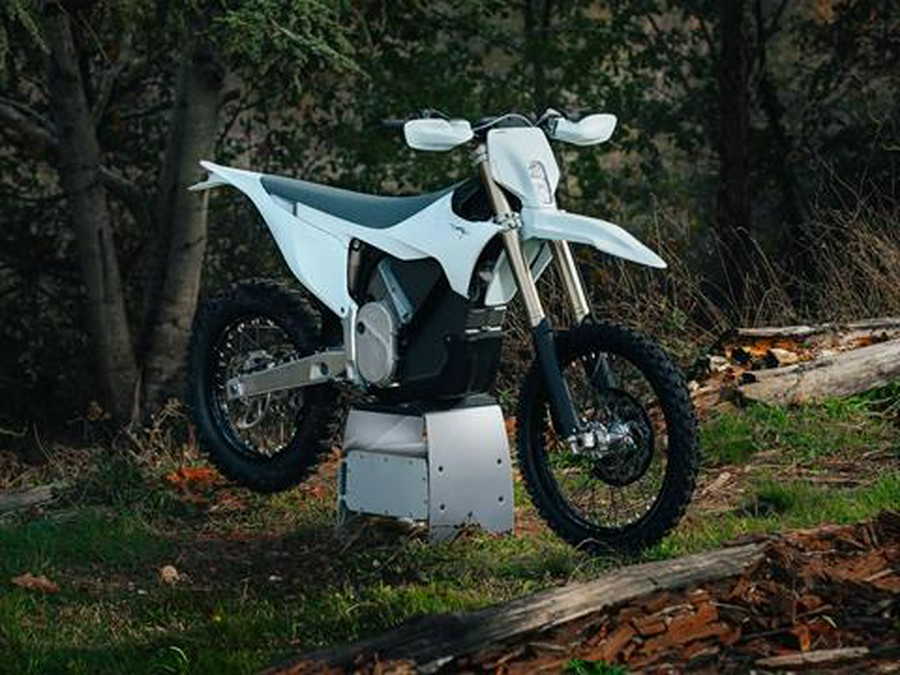 2025 Stark VARG EX Alpha 80 hp