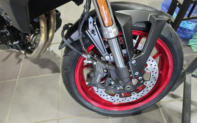2025 SUZUKI GSX-8S