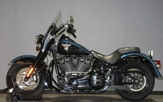 2018 Harley-Davidson Heritage Classic 114 (FLHCS) – Anniversary Edition