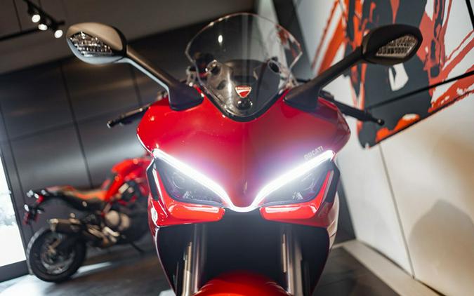 2024 Ducati Supersport 950 Red