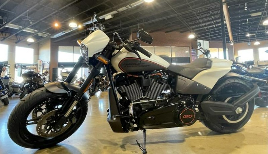 2019 Harley-Davidson® FXDRS - FXDR™ 114