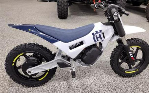 2024 Husqvarna EE 2