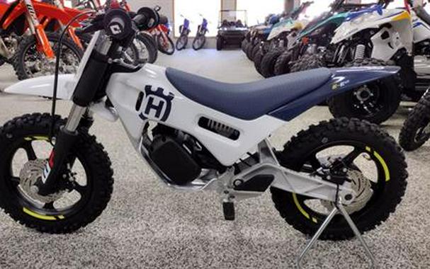 2024 Husqvarna EE 2