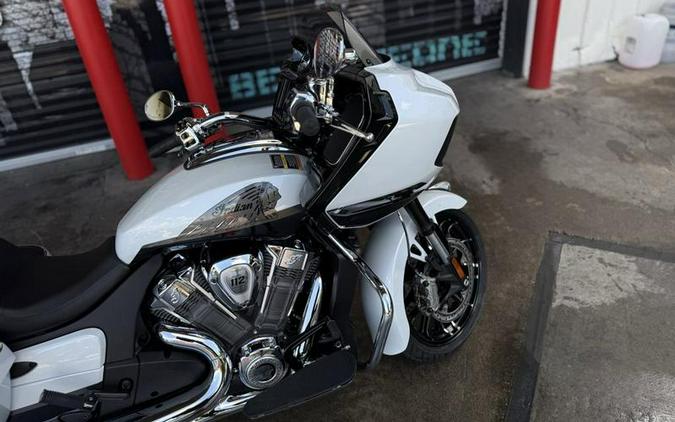 2025 Indian Motorcycle® Challenger® Limited 112 w/PowerBand Audio Ghost White Metallic with Black M