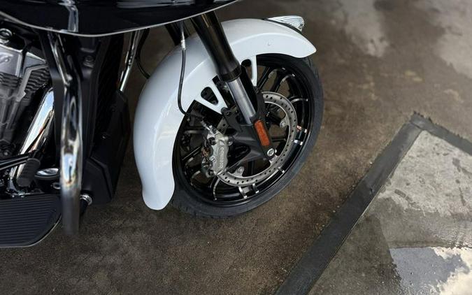 2025 Indian Motorcycle® Challenger® Limited 112 w/PowerBand Audio Ghost White Metallic with Black M