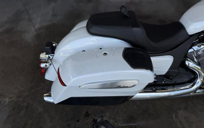2025 Indian Motorcycle® Challenger® Limited 112 w/PowerBand Audio Ghost White Metallic with Black M