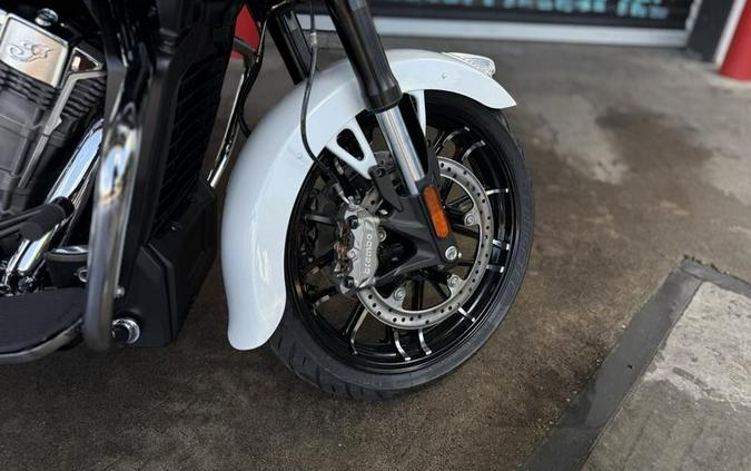 2025 Indian Motorcycle® Challenger® Limited 112 w/PowerBand Audio Ghost White Metallic with Black M