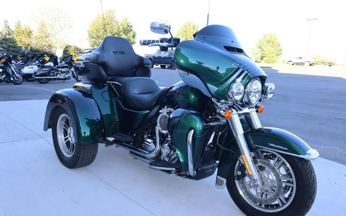 2021 Harley-Davidson Tri Glide Ultra (FLHTCUTG)