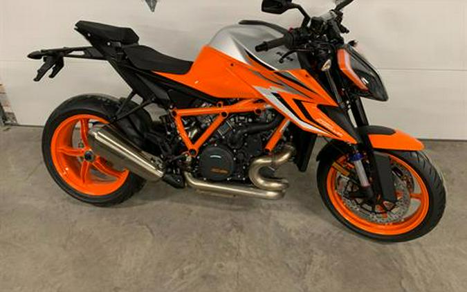 2023 KTM 1290 Super Duke R EVO