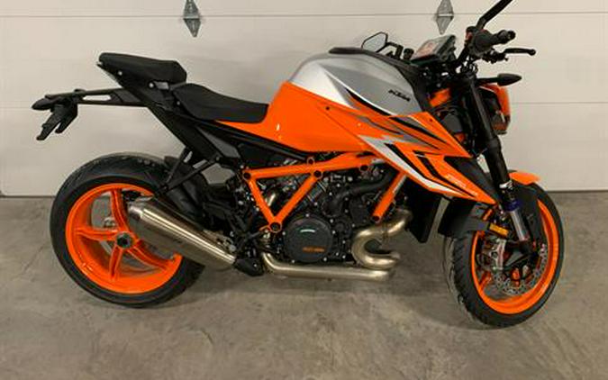 2023 KTM 1290 Super Duke R EVO