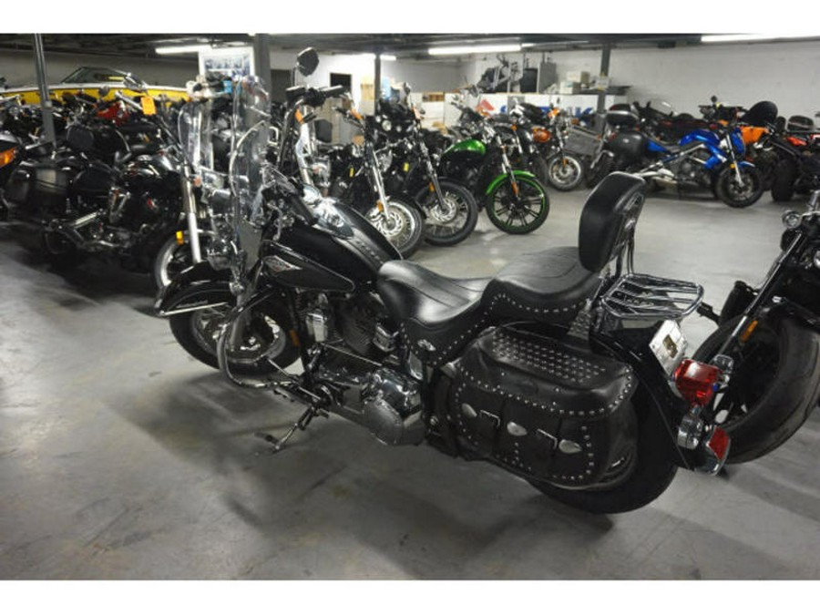 2015 Harley-Davidson® FLSTC - Heritage Softail® Classic