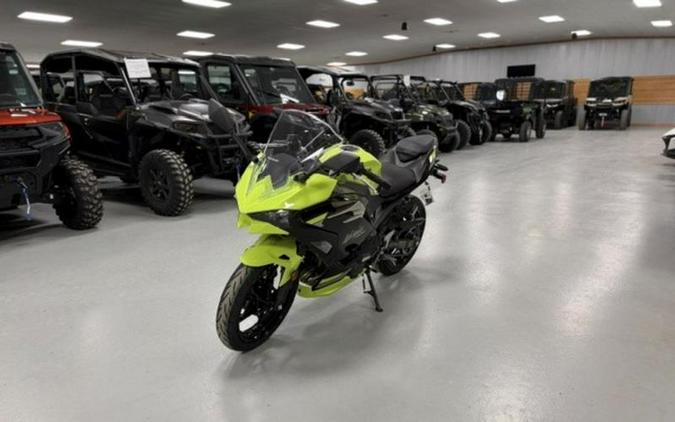 2026 Kawasaki Ninja® 500 SE ABS