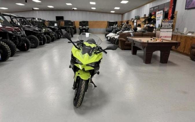 2026 Kawasaki Ninja® 500 SE ABS