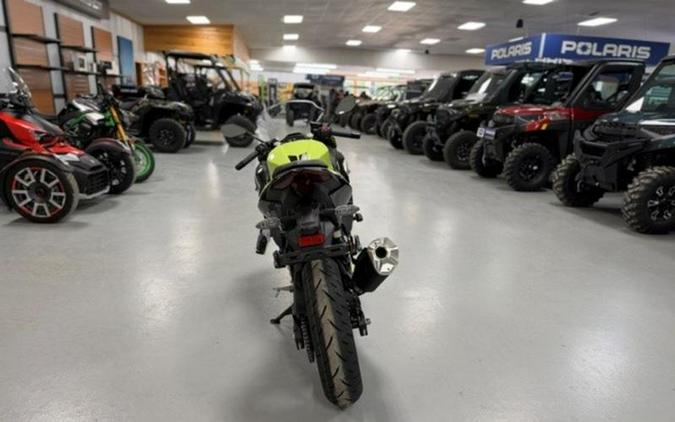 2026 Kawasaki Ninja® 500 SE ABS