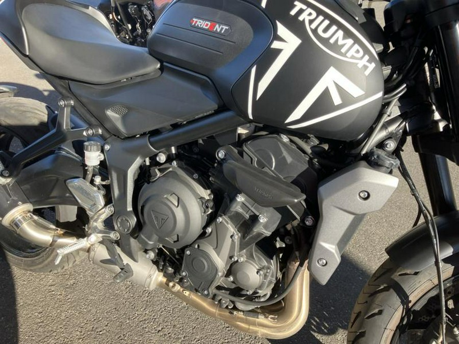 2024 Triumph Trident 660 Sapphire Black
