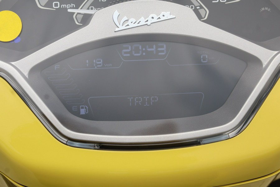 2024 Vespa Primavera 50 S