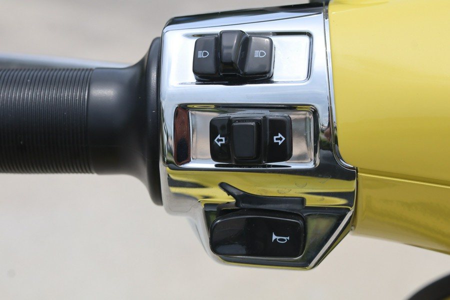 2024 Vespa Primavera 50 S