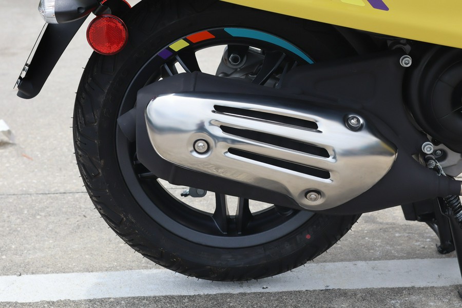 2024 Vespa Primavera 50 S