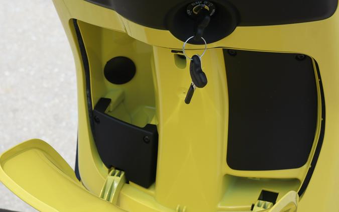 2024 Vespa Primavera 50 S
