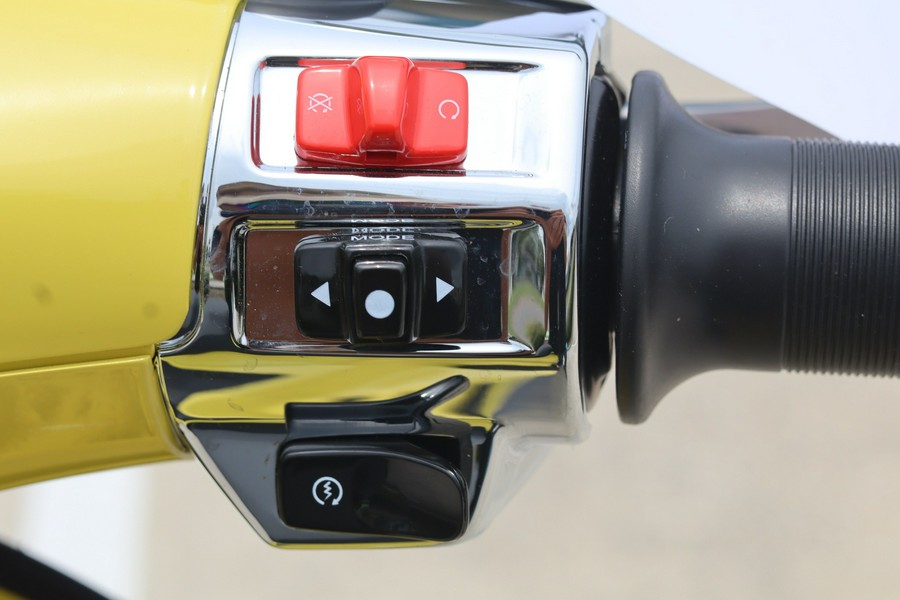 2024 Vespa Primavera 50 S