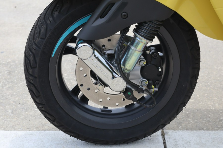 2024 Vespa Primavera 50 S