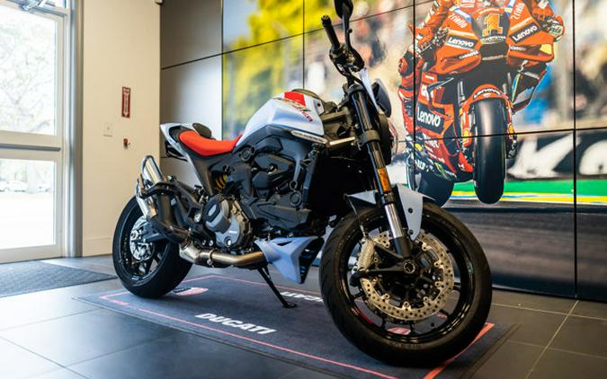 2026 Ducati MONSTER PLUS ICEBERG WHITE