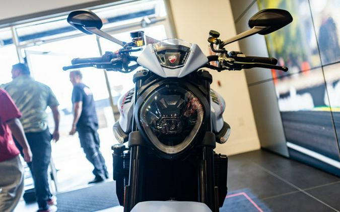 2026 Ducati MONSTER PLUS ICEBERG WHITE