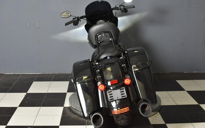 2025 Harley-Davidson Road King Special Vivid Black FLHRXS