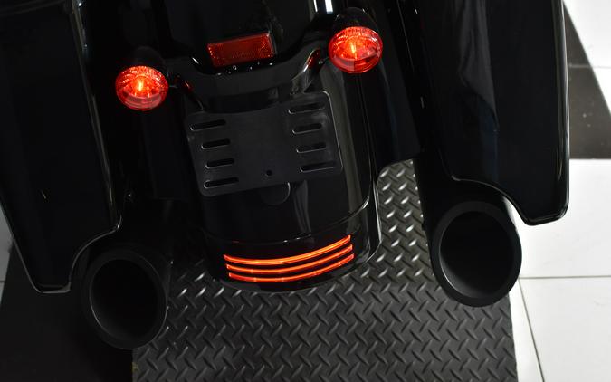 2025 Harley-Davidson Road King Special Vivid Black FLHRXS