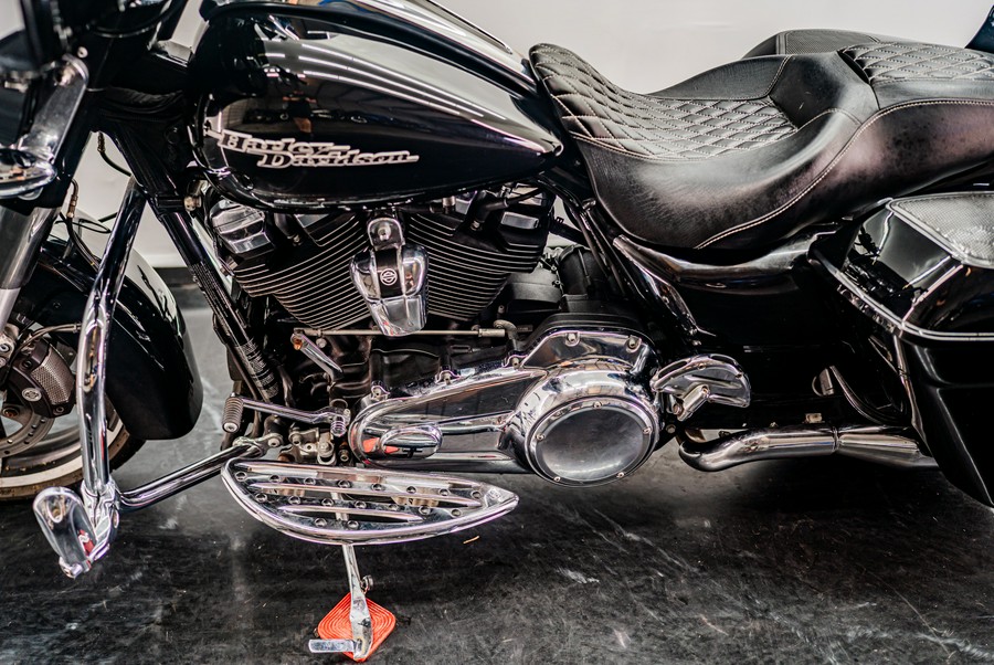 2017 Harley-Davidson Street Glide® Special