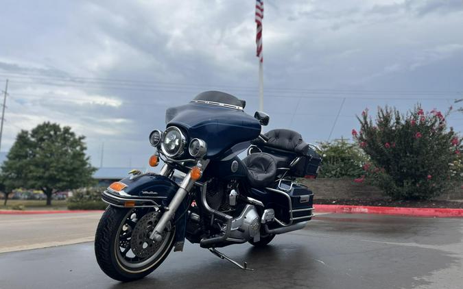 2000 Harley-Davidson® FLHTCUI Electra Glide® Ultra Classic® SINISTER BLUE PEARL 604949