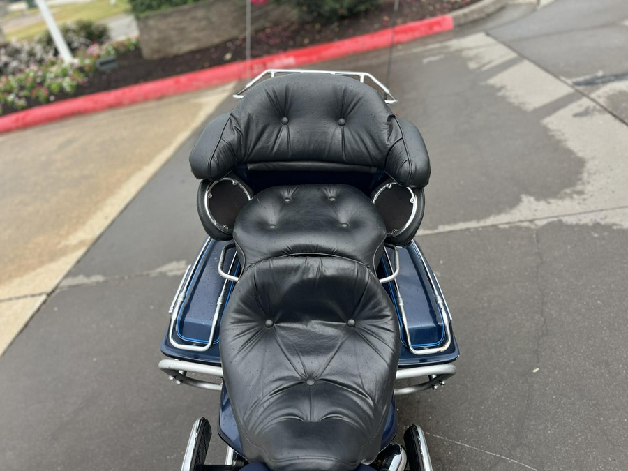2000 Harley-Davidson® FLHTCUI Electra Glide® Ultra Classic® SINISTER BLUE PEARL 604949