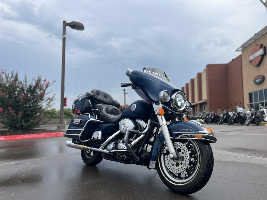 2000 Harley-Davidson® FLHTCUI Electra Glide® Ultra Classic® SINISTER BLUE PEARL 604949