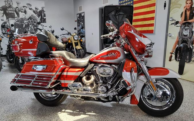 Harley-Davidson CVO Electra Glide Ultra 