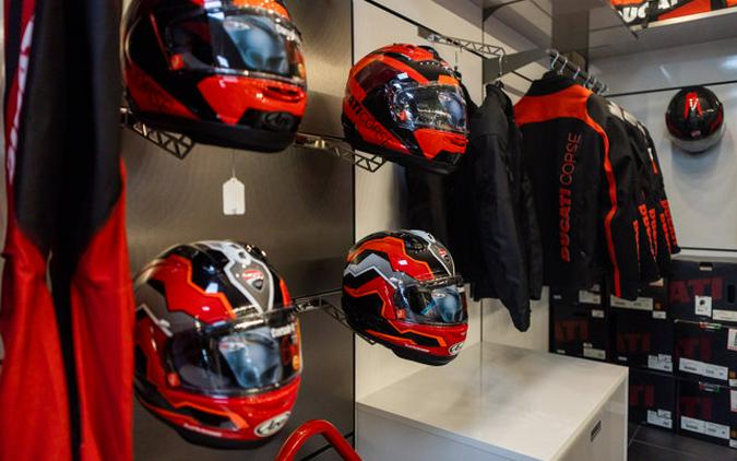 2026 Ducati PANIGALE V2 S