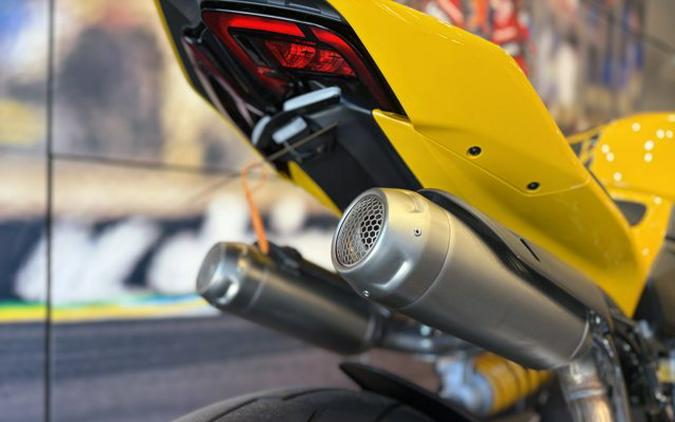 2026 Ducati PANIGALE V2 S