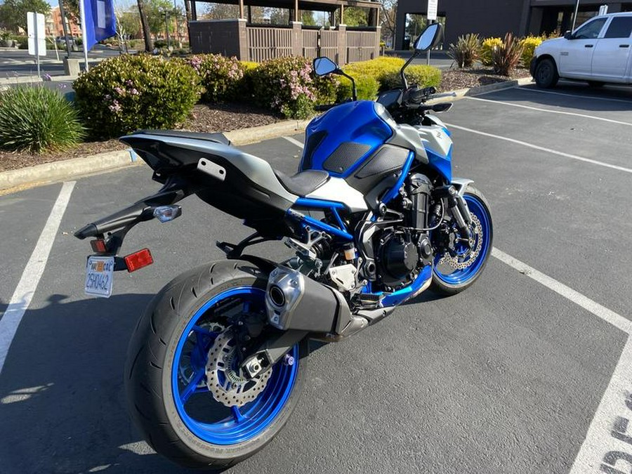 2020 Kawasaki Z900 ABS Candy Plasma Blue/Metallic Silver