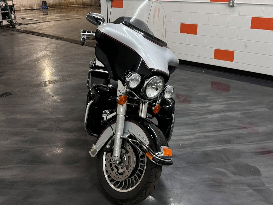 2010 HARLEY DAVIDSON ULTRA CLASSIC