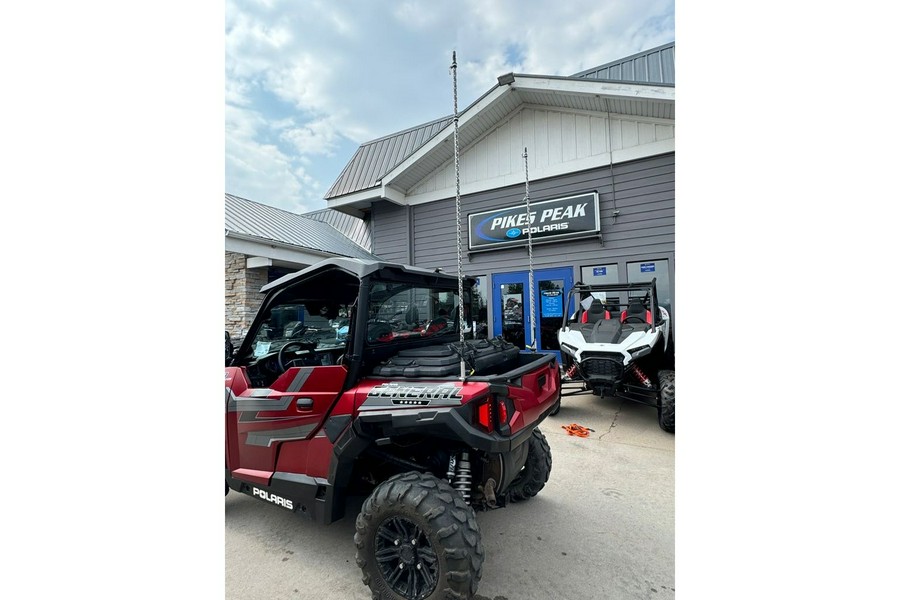 2018 Polaris Industries GENERAL 1000 EPS RIDE COMMAND EDITION MATTE SUNSET RED