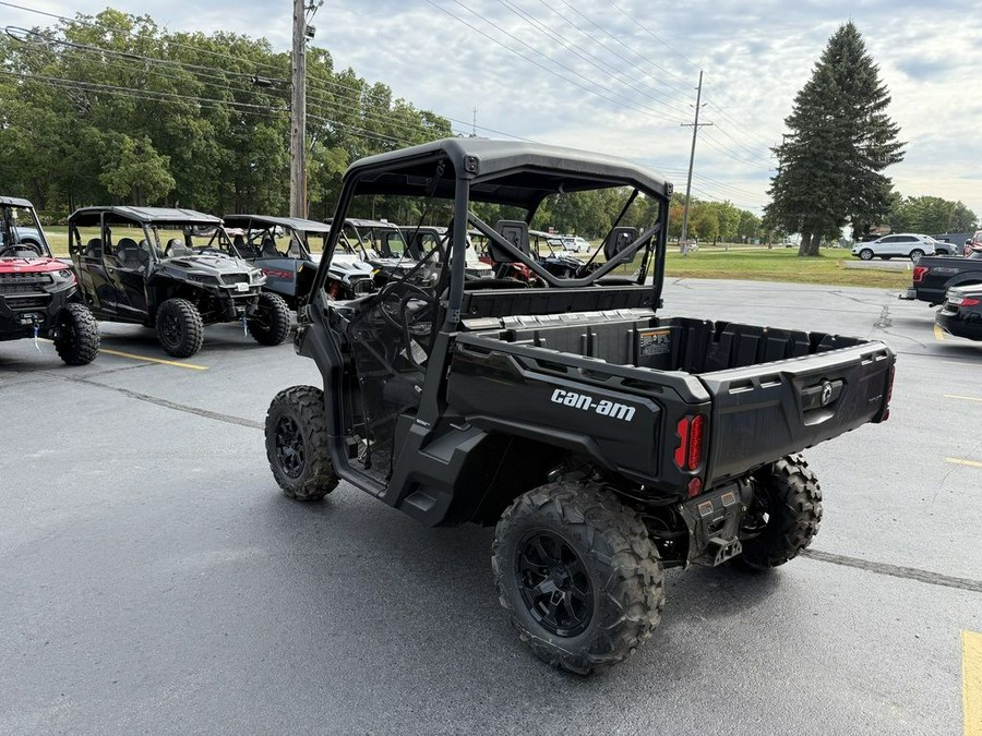 2025 Can-Am® Defender XT HD9