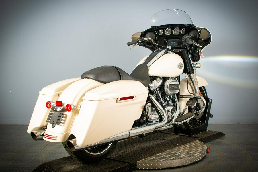 2022 Harley-Davidson Street Glide Special