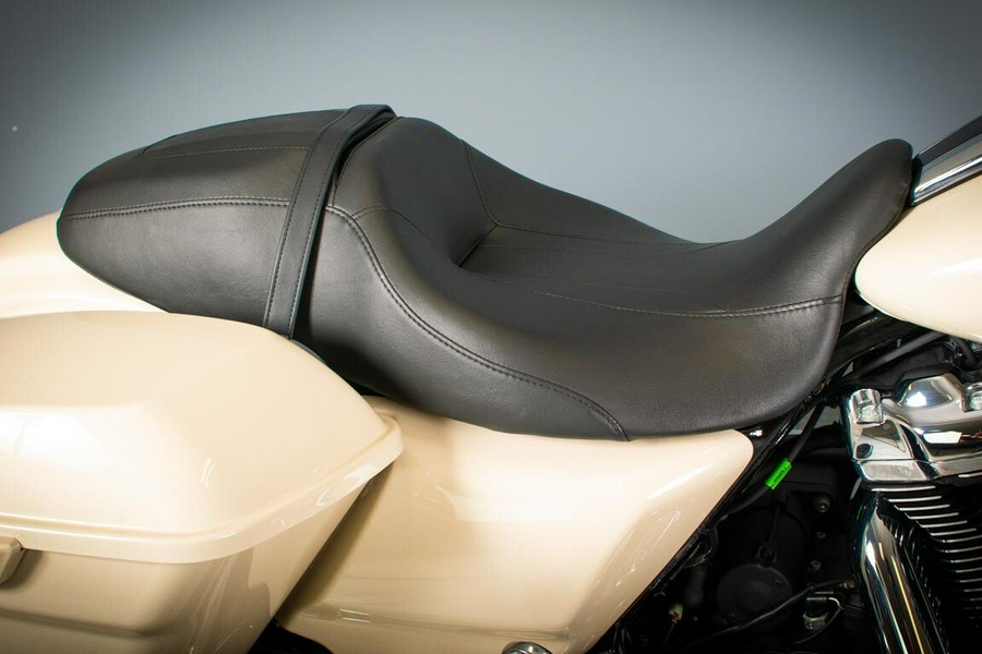 2022 Harley-Davidson Street Glide Special