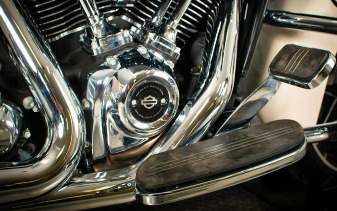 2022 Harley-Davidson Street Glide Special