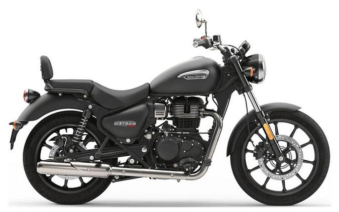 2023 Royal Enfield Super Meteor 650 Lineup First Look