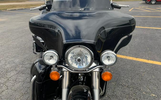 2010 Harley-Davidson Ultra Classic Electra Glide - VIVID BLACK