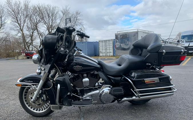 2010 Harley-Davidson Ultra Classic Electra Glide - VIVID BLACK