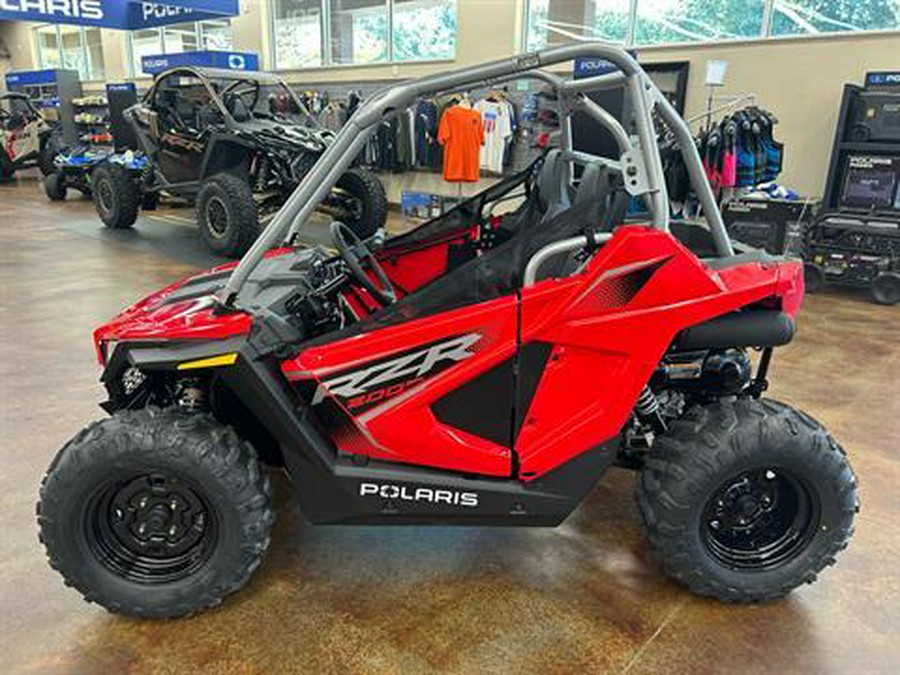 2026 Polaris RZR 200 EFI